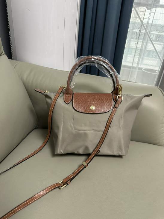 Picture of Longchamp Handbags _SKUfw186540853fw